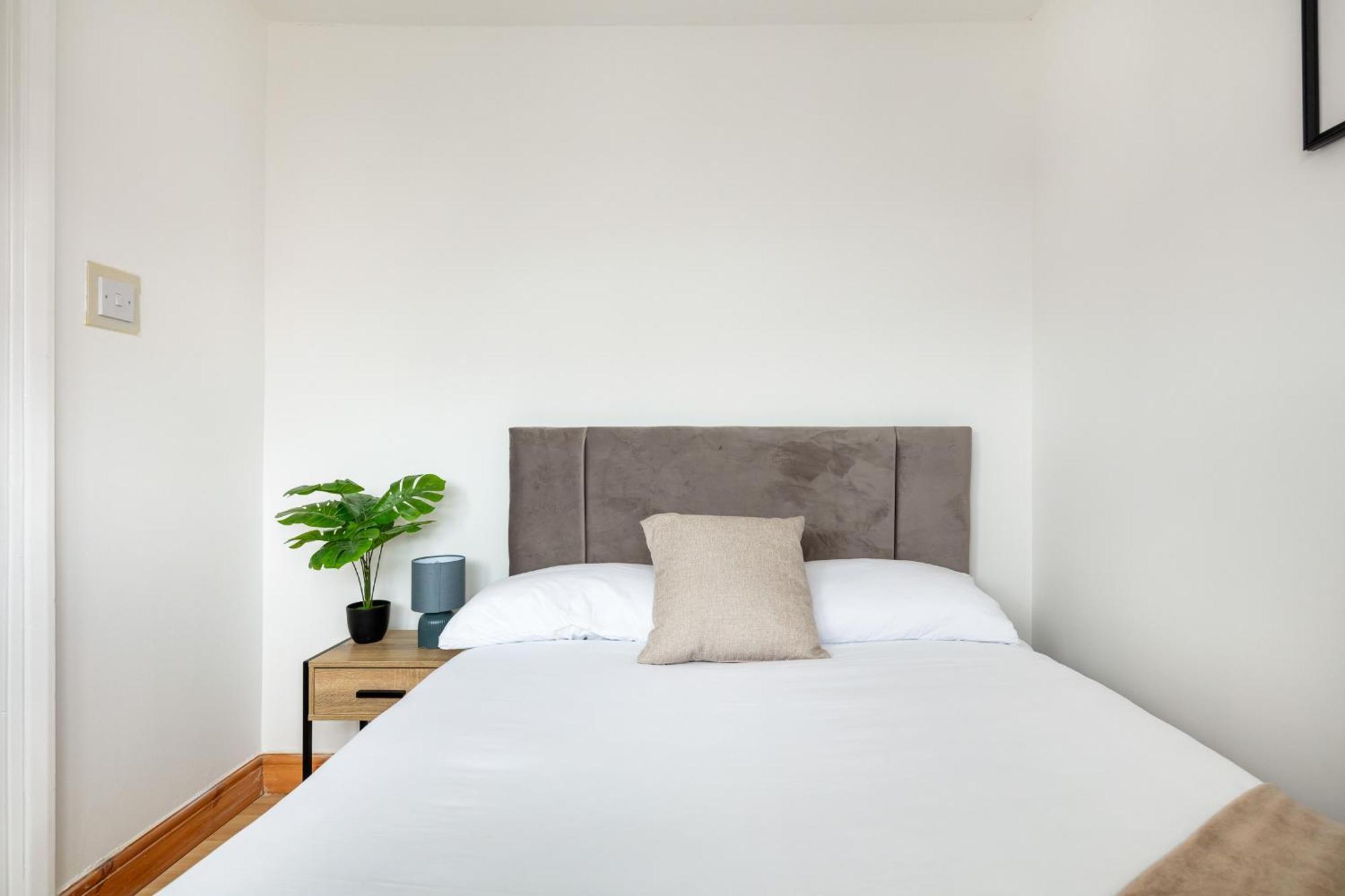 Kent Haven - 3 Bed House, Games Room And Parking Γκρέιβσεντ Εξωτερικό φωτογραφία